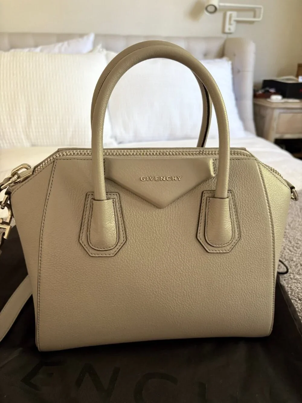 Givenchy Antigona Women's Hand Bag - Picture 16 of 16